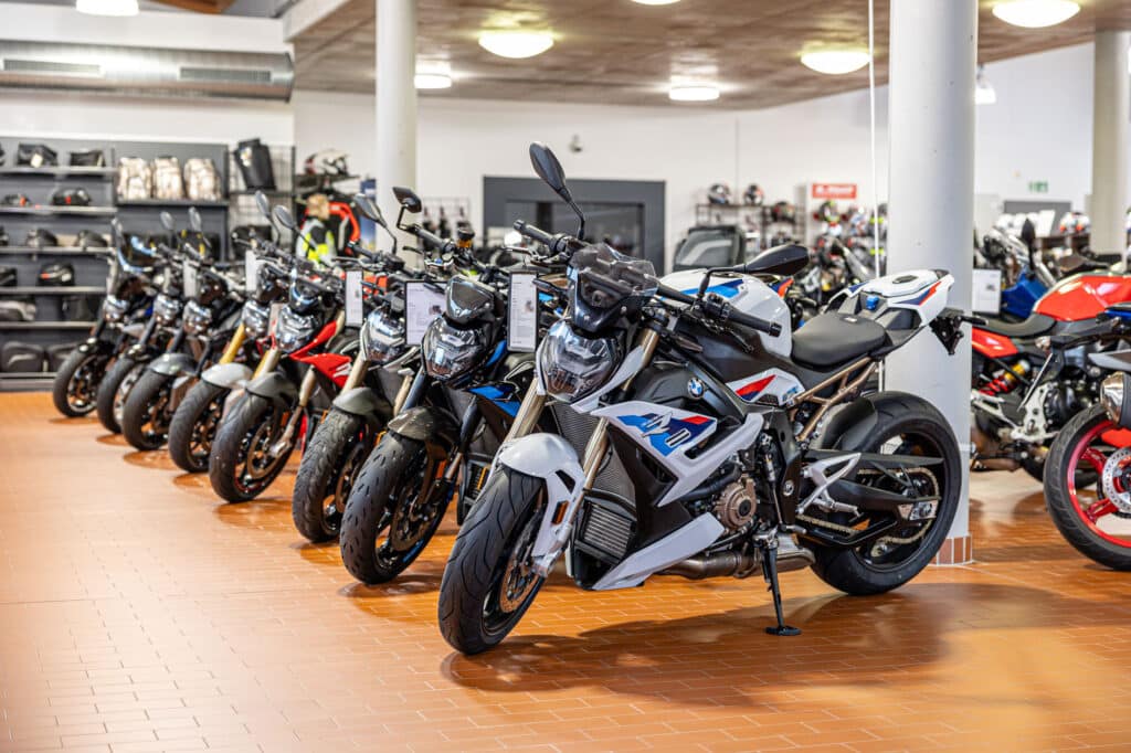 Hechler Motor Dettingen-Gerstetten Showroom Motorrad