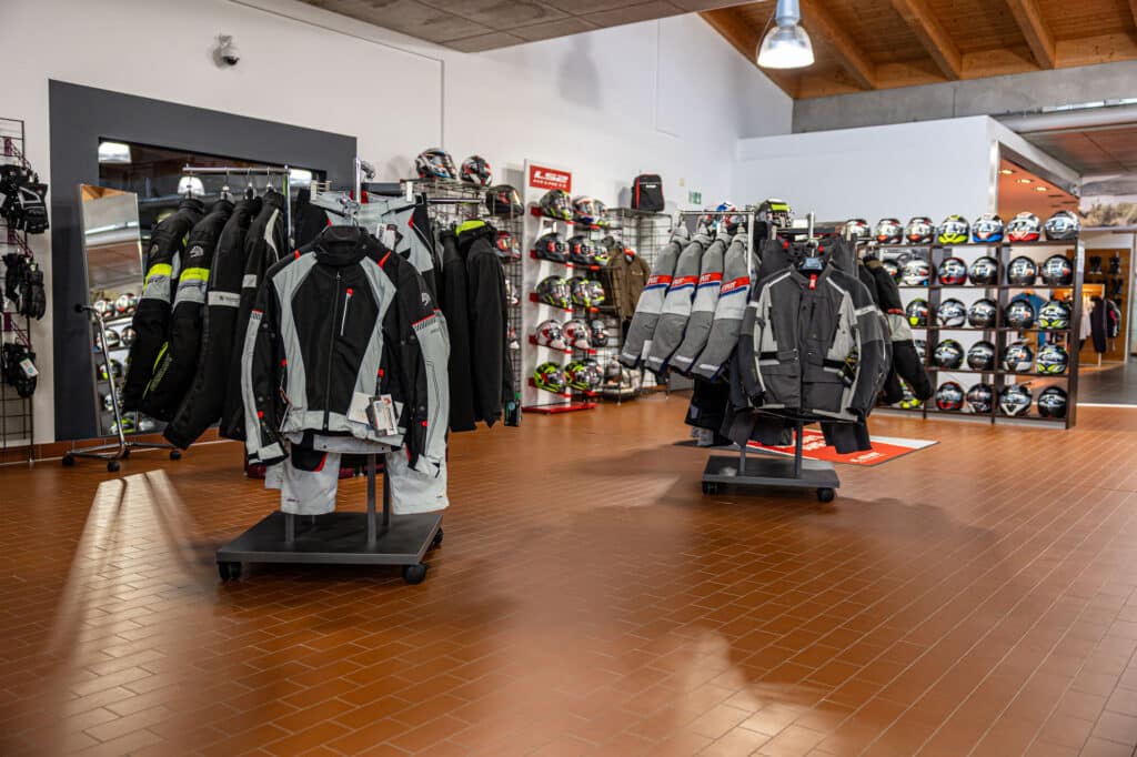 Hechler Motor Dettingen-Gerstetten Showroom Motorrad