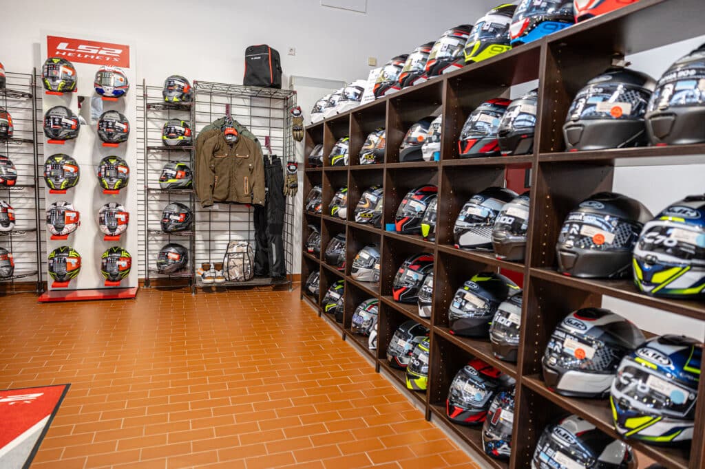 Hechler Motor Dettingen-Gerstetten Showroom Motorrad
